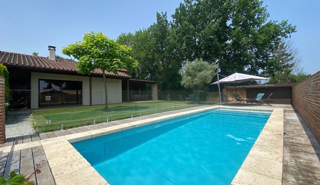 Under the oak trees of Lavaur: relaxation & teleworking