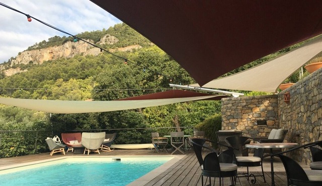 UNDER THE SKY OF THE CÔTE D'AZUR, A LITTLE PARADISE BETWEEN THE SEA AND THE MOUNTAINS