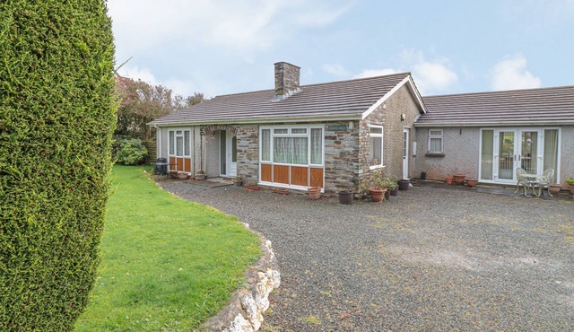 UNDERLANES, pet friendly in Boscastle