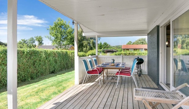 "Undine" - 300m from the sea by Interhome