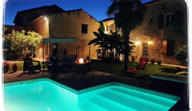 Une Chambre d'Hôtes dans charmante longère Charentaise