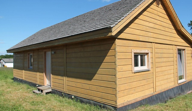 Une Maison en Bois du Québec Près de Nevers, Moulins, le Pal et les Canaux !