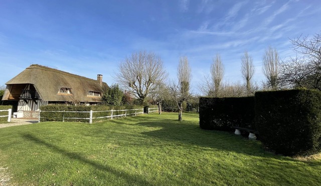 Une Maison Normande et sa Dépendance Avec Piscine Chauffée à 1h45 de Paris !