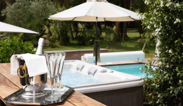 Une Maison au Milieu des Chevaux