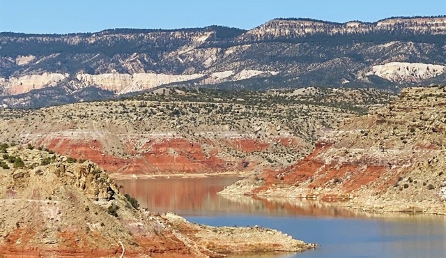 Unforgettable Abiquiu Views. Luxurious Stays. Daily Gourmet Breakfast.