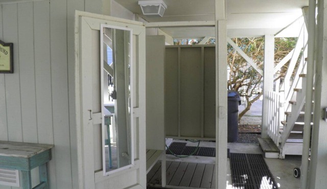 'Unforgettable'! LOCATION! 4th FROM OCEANFRONT, OCEAN, SUNSET & SUNRISE VIEWS!