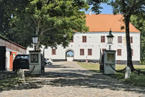 Unikt Ophold På Odden Herregård & Museum