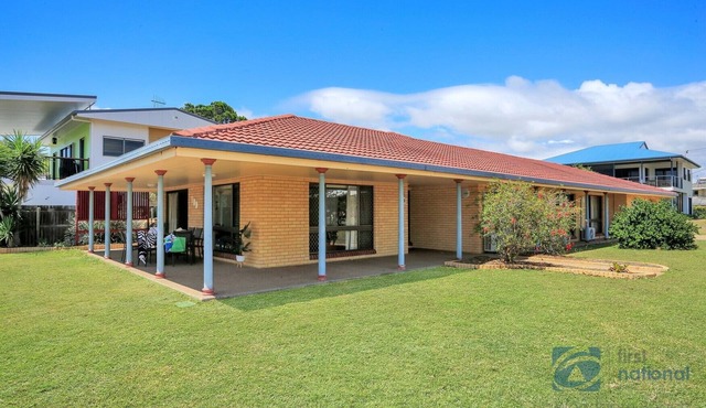 Uninterrupted views of the Ocean from the Verandah