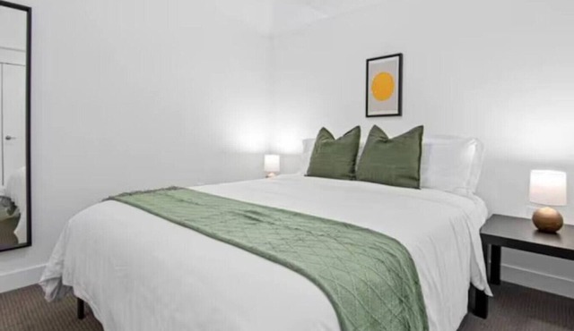 Union depot 1 bed - gym, pool table