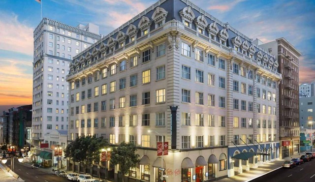 Union Square Base | Bar + Gym + Pet Friendly