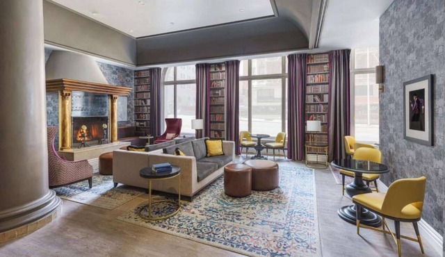 Union Square Steps | Italian Bar + Pet Friendly