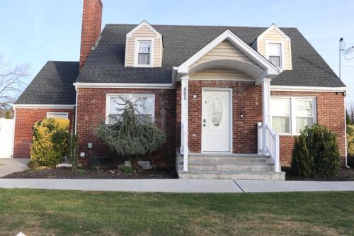 Uniondale Apartment A