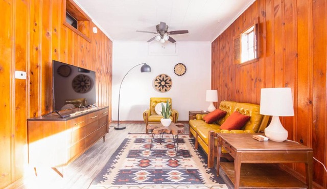 Unique 1 Bedroom Home With Large Backyard