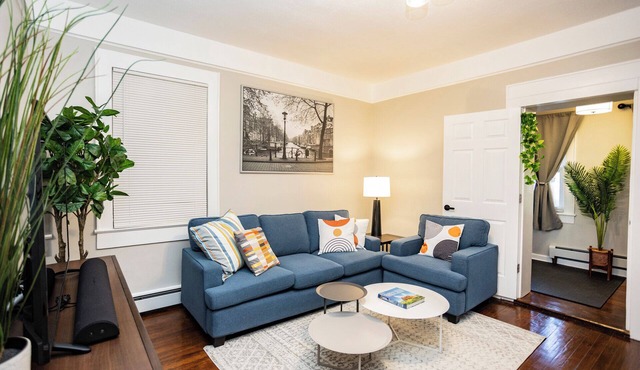 Unique 1 BR. In-Unit Laundry, Parking, Private Entrance, Yoga Gym, Office