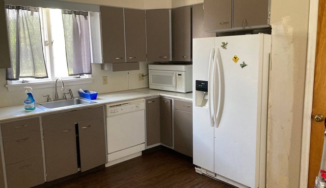 Unique! 1902 Nun's home of the former Holy Rosary Church in historic Birmingham