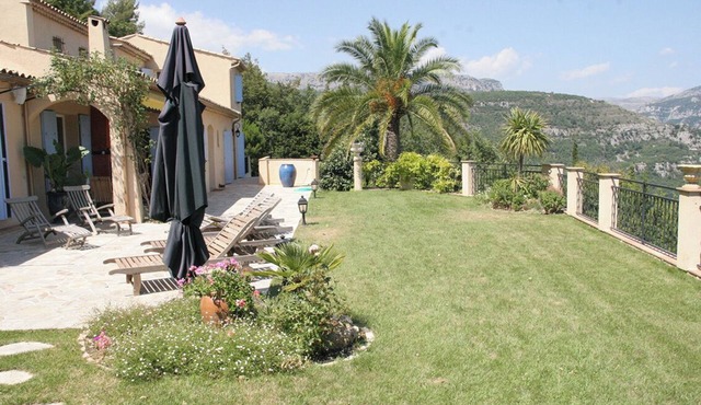 Unique 200m² Villa Between sea and Mountain