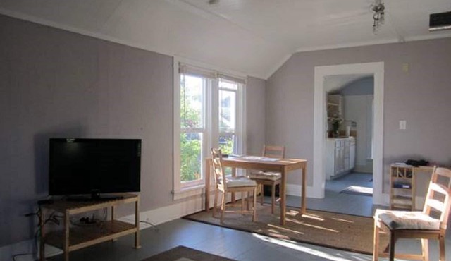 Unique 2nd Floor Flat - Located in Desirable Columbia District