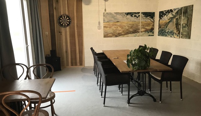 Unique: 4 season holiday house 240 m² + garden & patio at 50 m! from beach