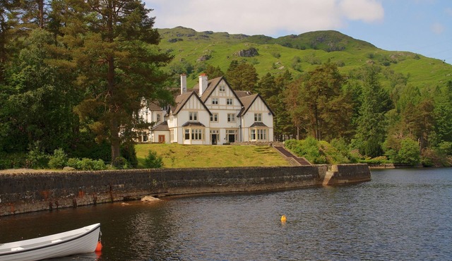 Unique 6 Bedroom Lodge, Views Of Loch /Sir Walter Scott Steamboat, Pier Cafe