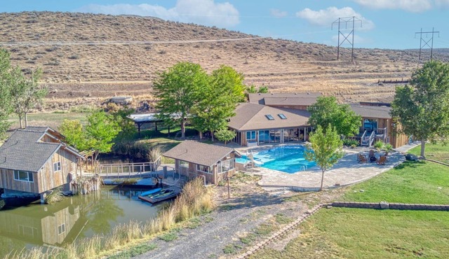 Unique 6BR Lodge w/Private Hot Spring Pool!