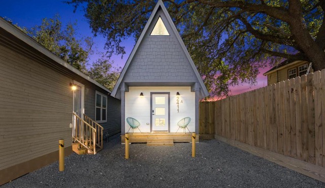Unique A-frame Tiny House in Houston Central