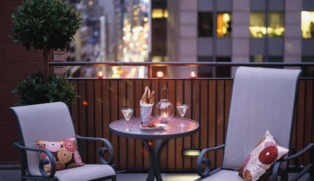 Unique Alchemy Of Comfort And Allure In Midtown NYC