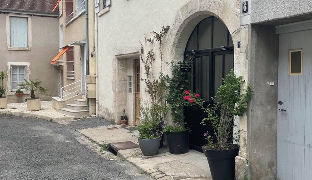 Unique and luxurious apartment located in the heart of La Charité sur Loire.