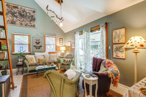 Unique and Artistic Retreat Near Rehoboth Beach!