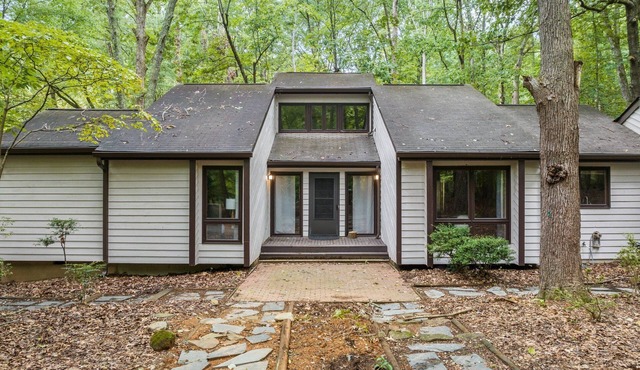 Unique and private home in Chapel Hill