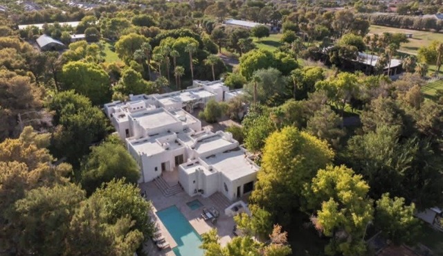 Unique and rare 10 acres estate
