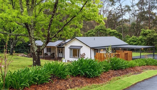 Unique and secluded Poppy Cottage