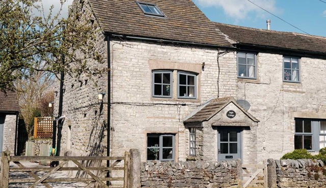 Unique barn conversion in pretty village, close to Buxton. Sleeps 6 in 3 bedrooms.