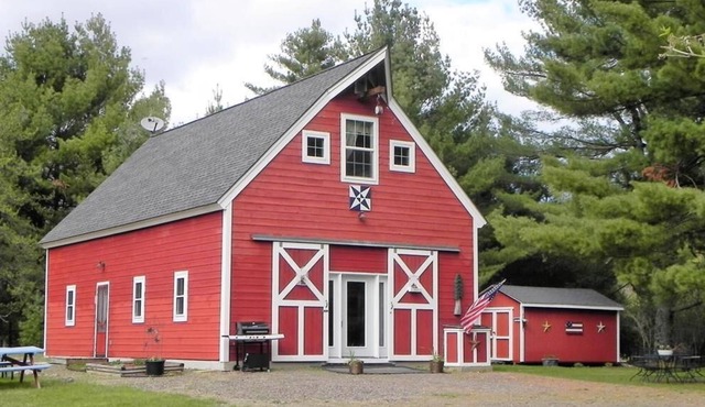 Unique Barndominium on Private 3 Acres Overlooking Pond