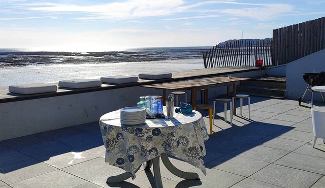 Unique beach house with private beach access