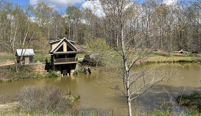 Unique cabin by a Pond