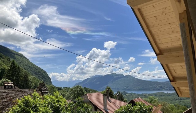 Unique chalet with lake view 3 bedrooms and terraces