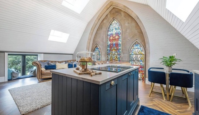 Unique Chapel Apartment near to Crosby beach
