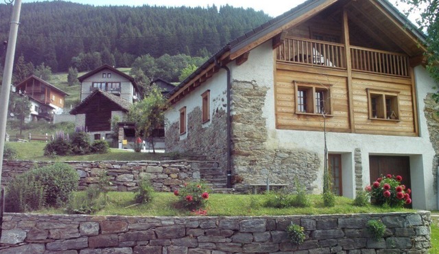 Unique charm chalet in the valley.