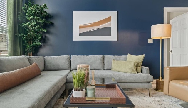 Unique | Chinatown | Bunkbeds | Hosted By StayRafa