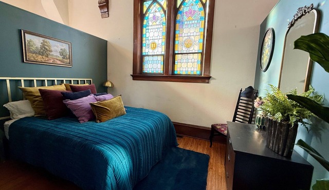 Unique Church Stay! Hot tub, River, Town