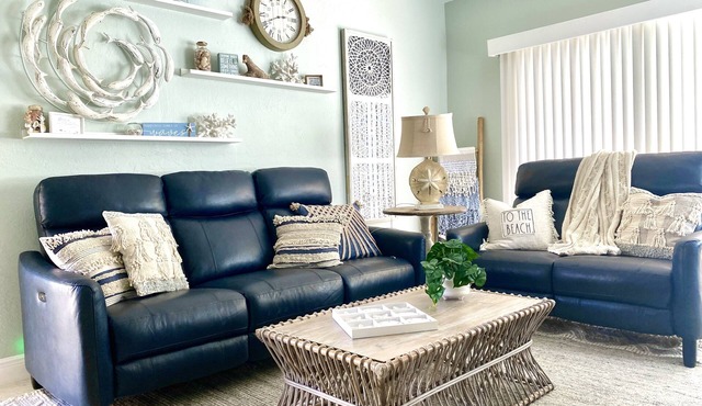 Unique Coastal Retreat W/2 Kings