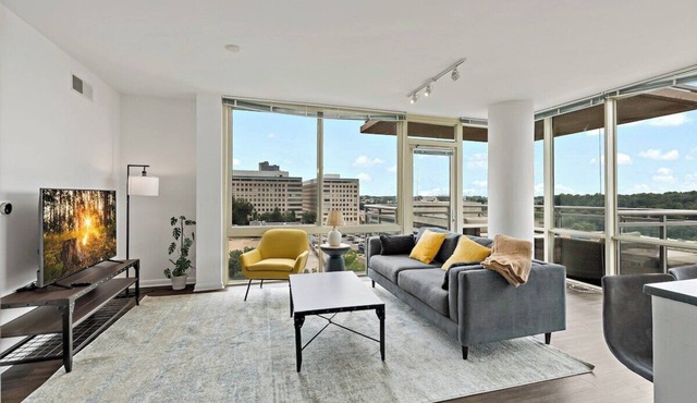 Unique Collection | Luxury | Balcony| Rooftop Pool