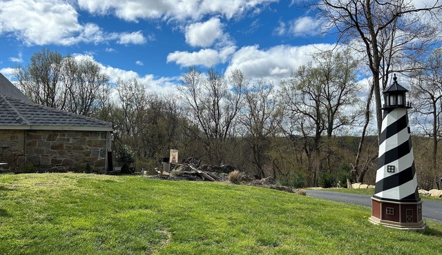 Unique cottage built in the 1800s, Granite Cliffs of Port Deposit Maryland.