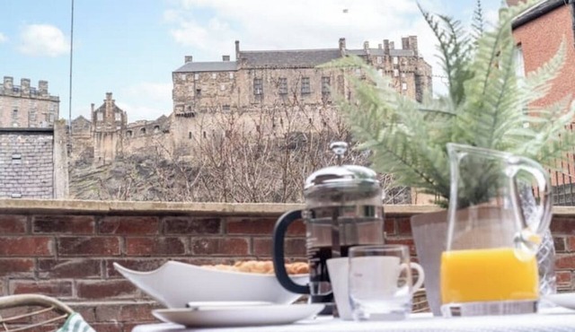 Unique cottage in vibrant Grassmarket, Edinburgh