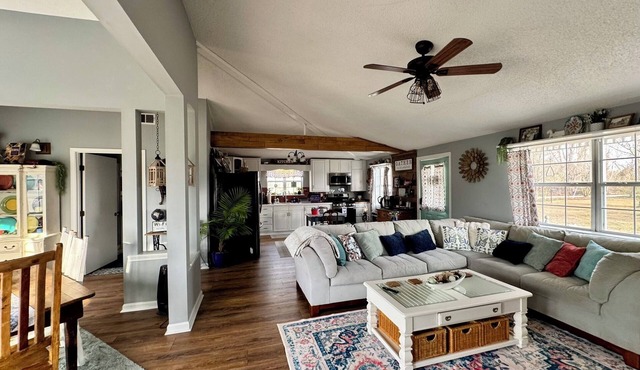 Unique Country Farmhouse with Beautiful Courtyard