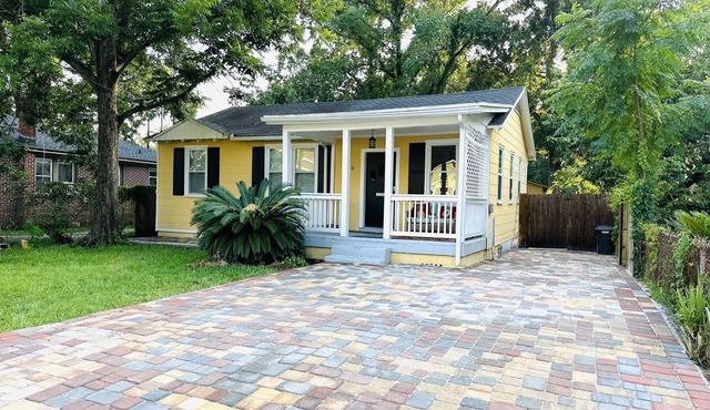Unique Design Bungalow in Jax Riverside Area.