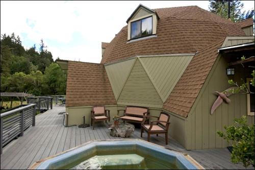 Unique Dome with Hot Tub for a Family Getaway in Philo, California