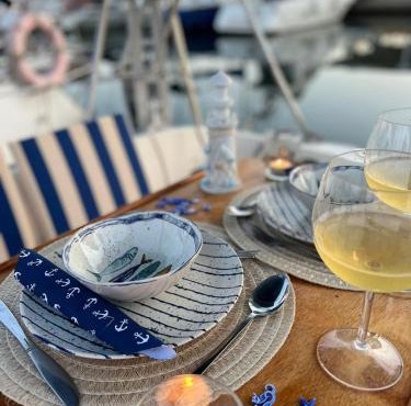 Unique Experience in Sailboat! In The 4 Seasons! B shi
