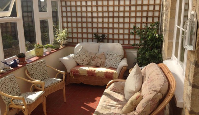 Unique Farmhouse In Burton Bradstock, Dorset