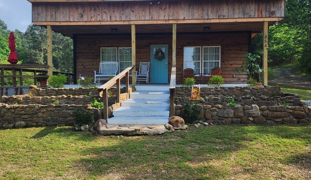 Unique Farmhouse Modern Country Cabin